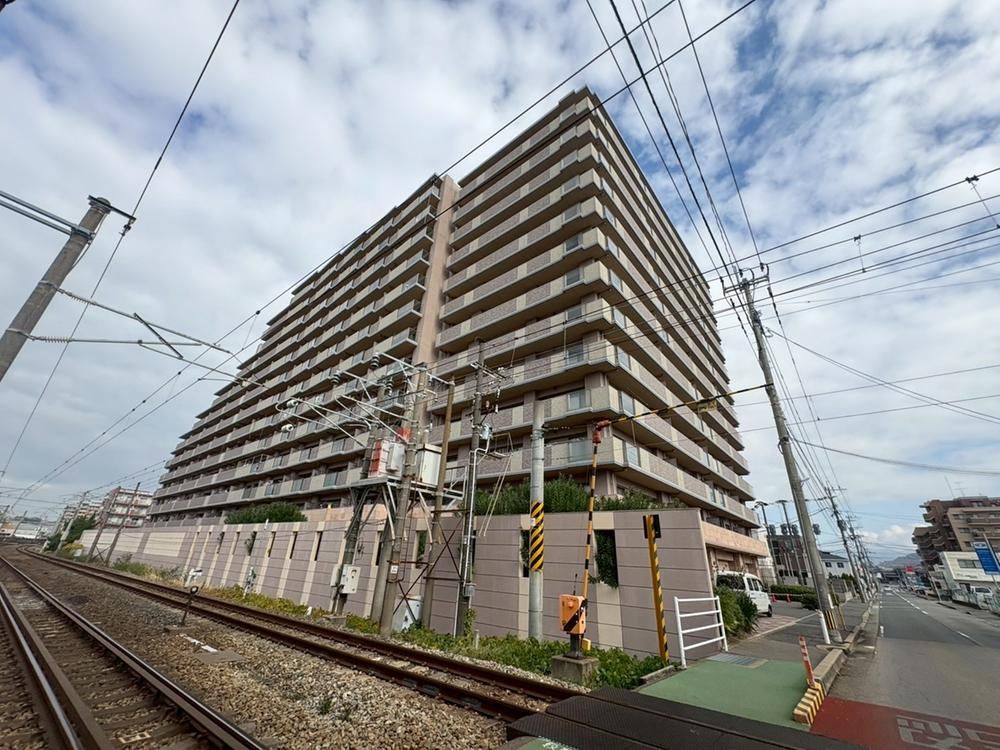 2LDK apartment in Higashi Ward, Fukuoka - Photo 1