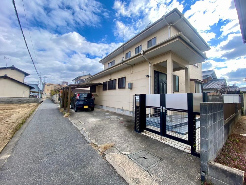 Spacious 3LDK+S House in Kurashiki - Photo 1