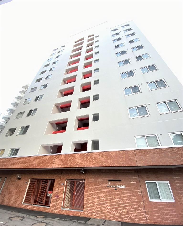 4LDK apartment in Chuo Ward, Sapporo, Hokkaido - Photo 1