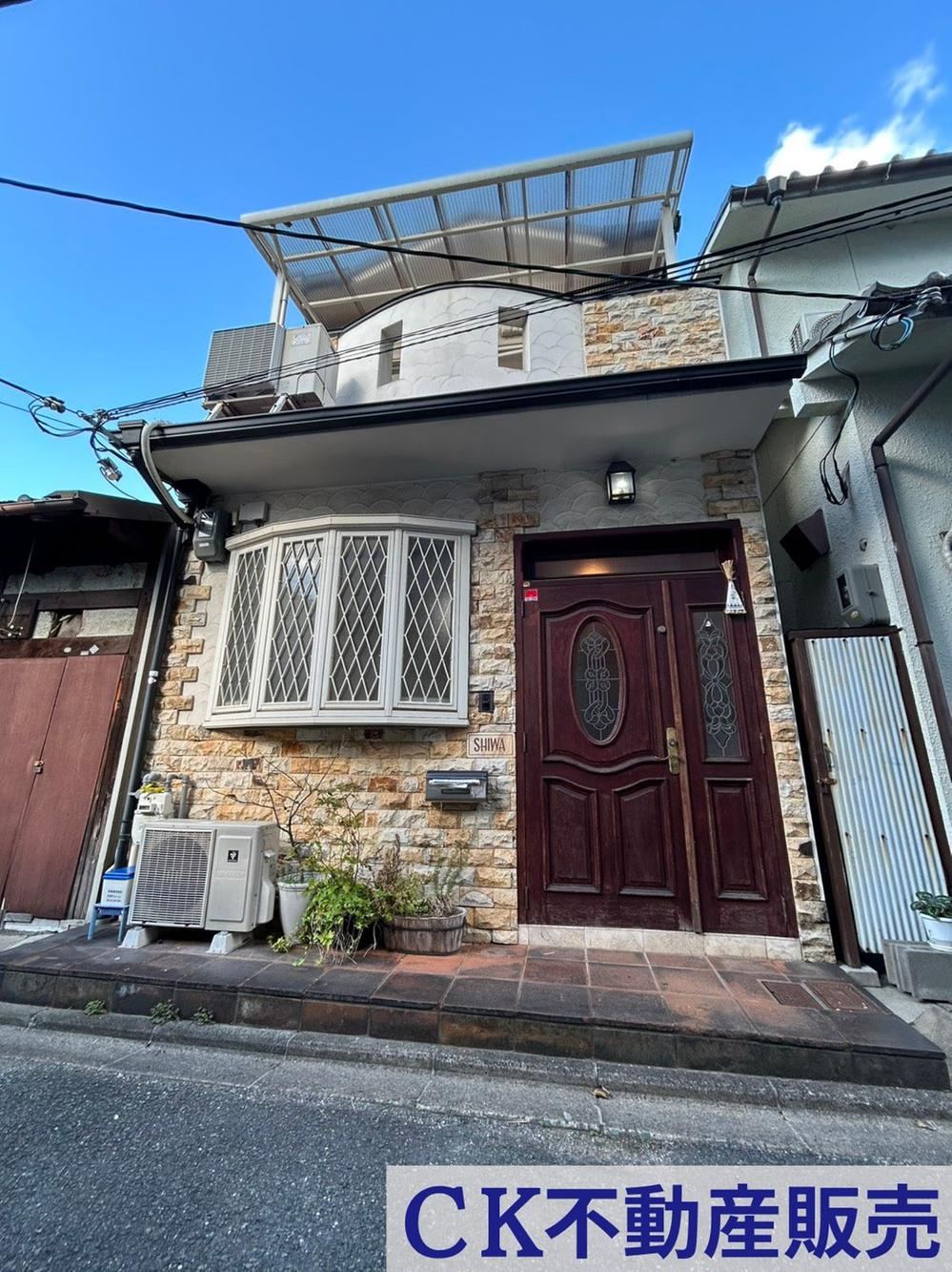 Charming 2LDK with European Design in Yamanochi - Photo 1