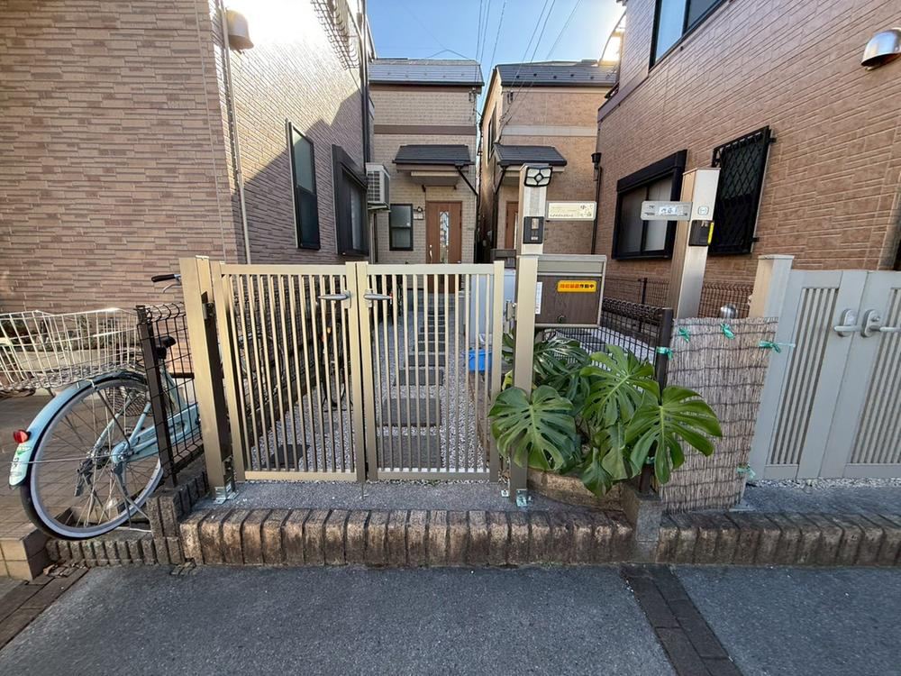 4LDK House with Ample Storage in Adachi - Photo 1