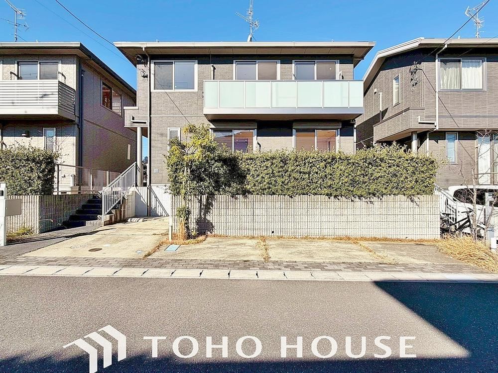 Modern 3LDK House with Solar Power in Nagareyama - Photo 1