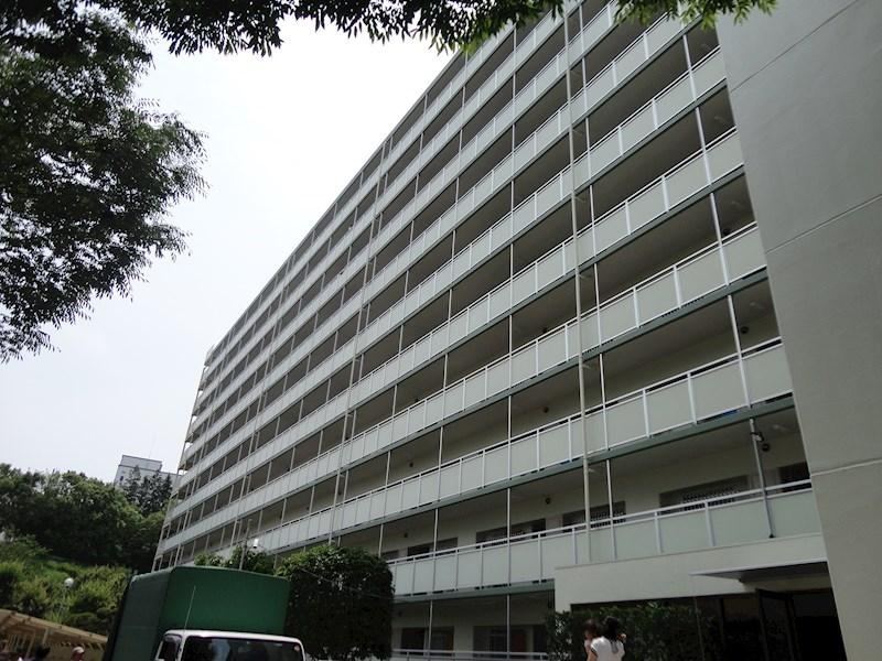 Well-Maintained 3LDK Apartment - Photo 1