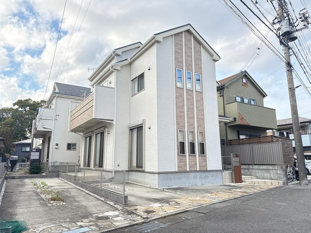 Well-Designed 4LDK House in Machida - Photo 1