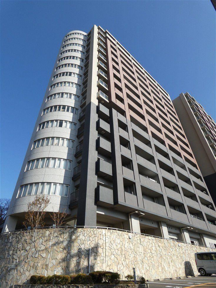 4LDK apartment in Yahatanishi Ward, Kitakyushu, Fukuoka - Photo 1