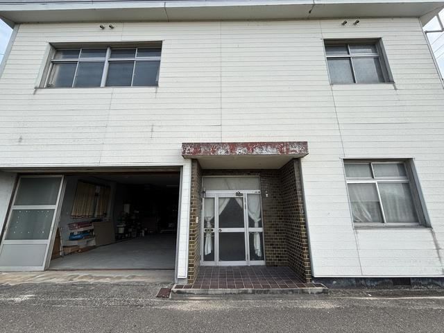 Spacious 4DK+2S House Near Banokura Station - Photo 1