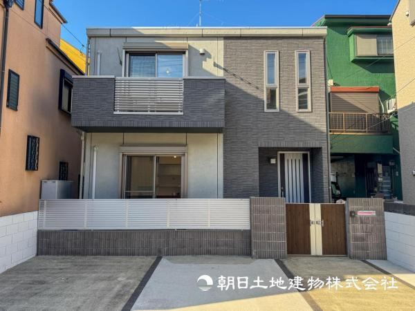 Modern 3LDK House in Kanagawa with Spacious Layout - Photo 1