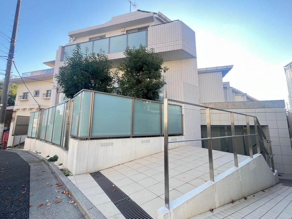 Charming 2LDK Apartment Near Shibuya Station - Photo 1