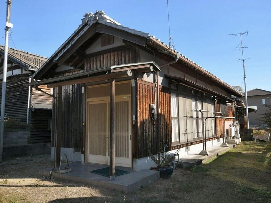 Charming 2DK House in Quiet Area - Photo 1