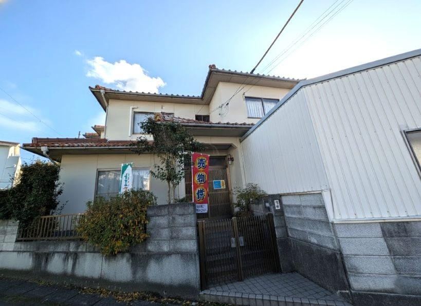 Spacious 5DK House in Nosakida, Tsuyama - Photo 1