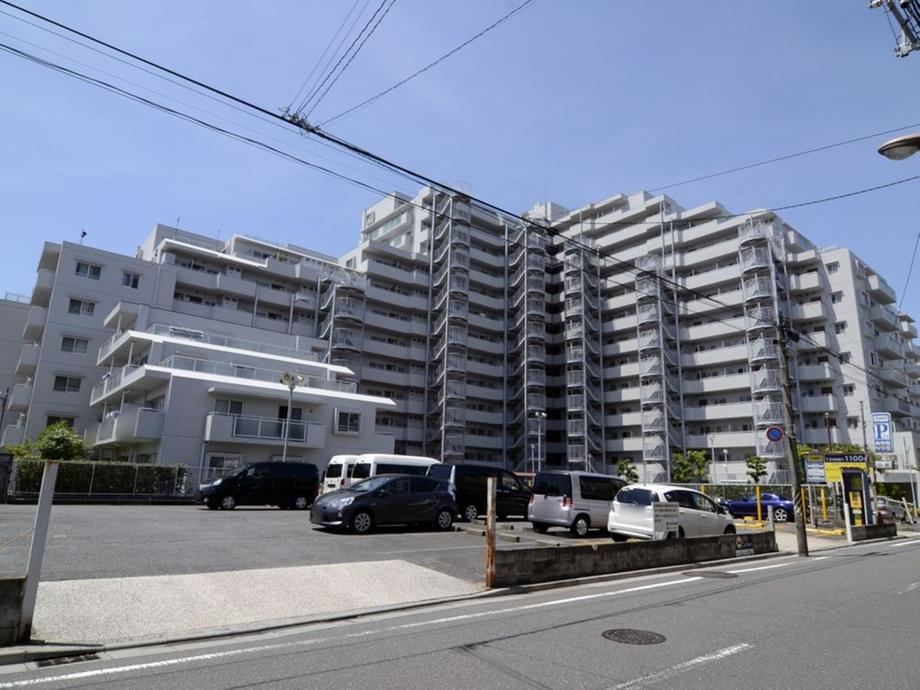 1LDK+S apartment in Koto Ward, Tokyo - Photo 1