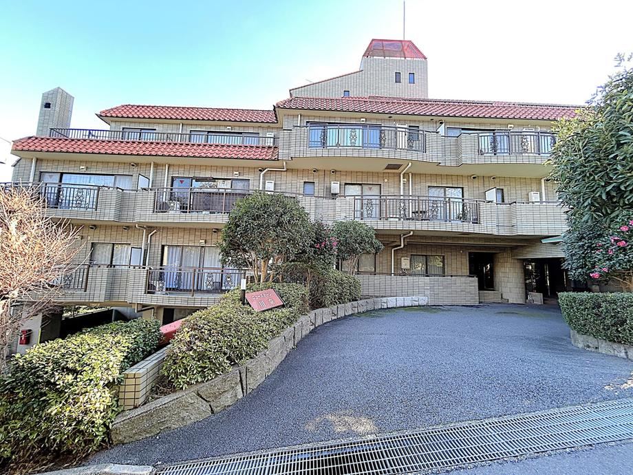 2LDK apartment in Ito, Shizuoka - Photo 1