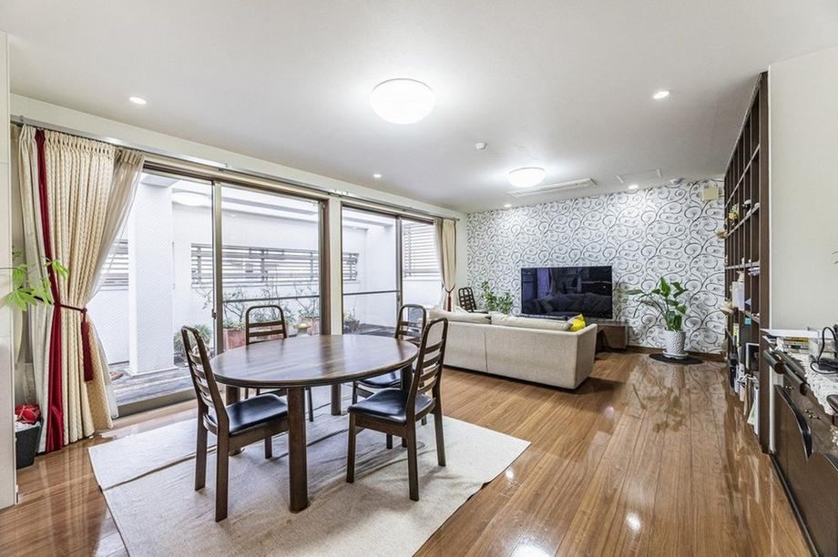Modern 4LDK+S House in Ibaraki - Photo 1