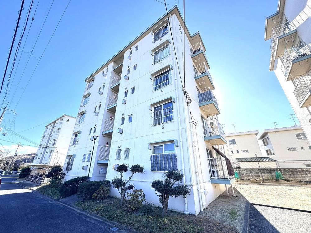 4DK apartment in Kakogawa, Hyogo - Photo 1