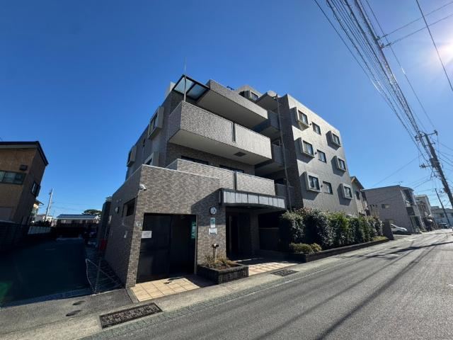 Bright 4LDK Apartment in Odawara - Photo 1