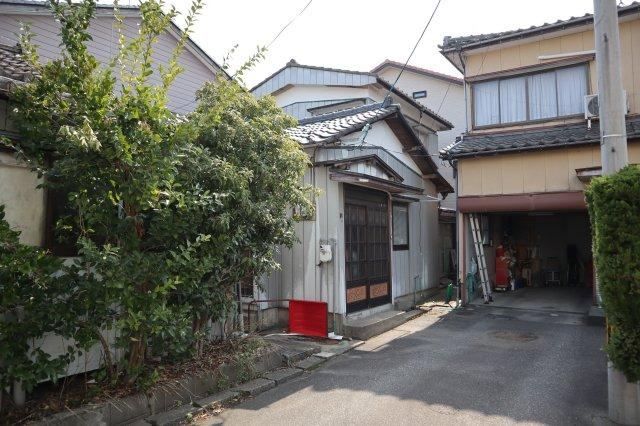 Compact Land in a Quiet Neighborhood - Photo 1
