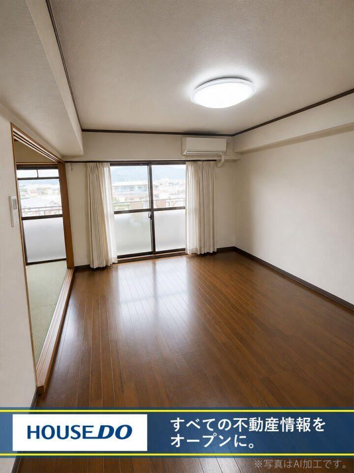 4LDK apartment in Yahatanishi Ward, Kitakyushu, Fukuoka - Photo 1