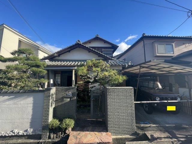 5LDK Home within Walking Distance to Kusatsu Station - Photo 1