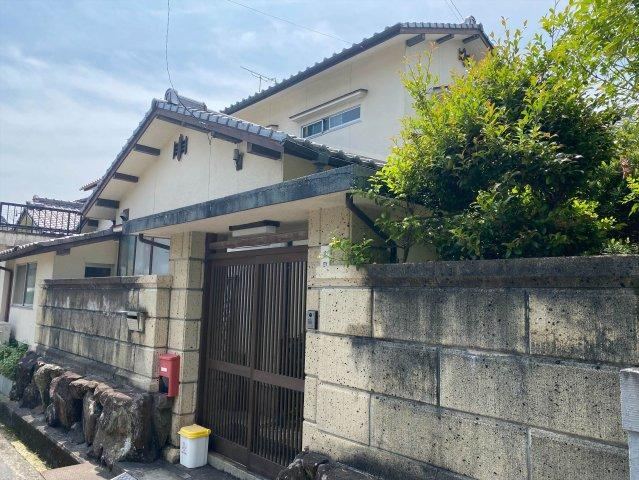 Spacious 7DK House in Toyofucho - Photo 1