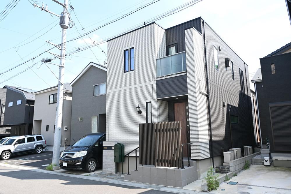 Energy-Efficient 4LDK House in Koshigaya - Photo 1