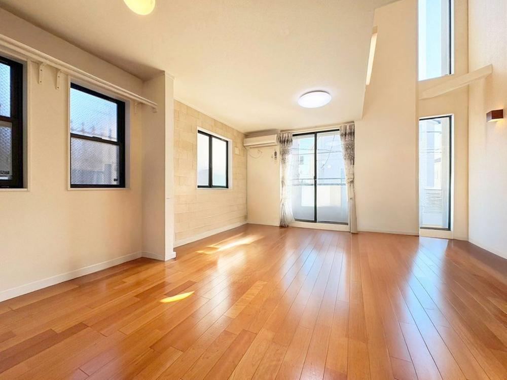 Spacious 2LDK+S House in Ohyama - Photo 1