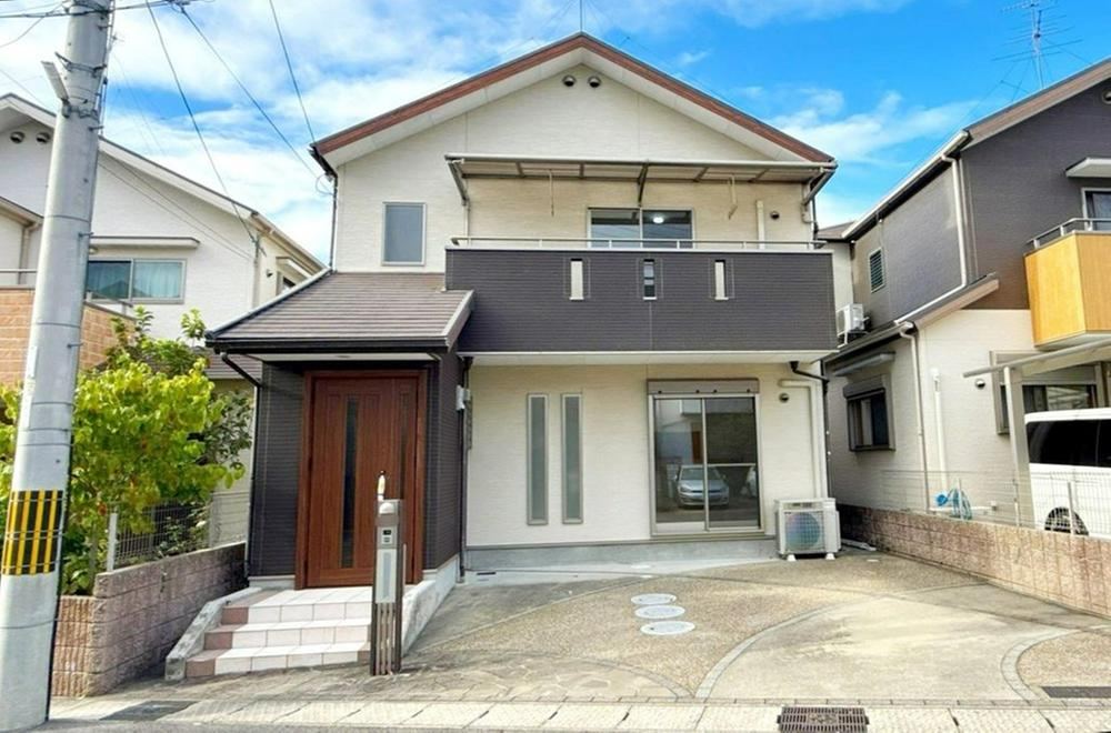 4LDK Home with Immediate Availability in Uji - Photo 1