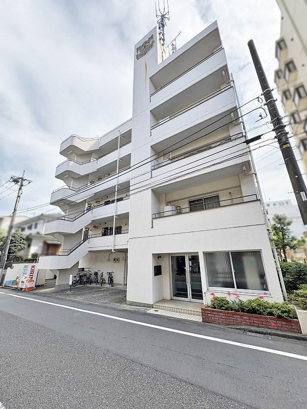 Newly Renovated 1LDK Apartment in Tamacity - Photo 1