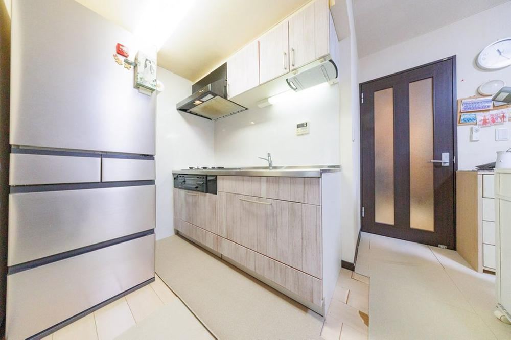 Convenient 3LDK Apartment Near Hacchowatari Station - Photo 1