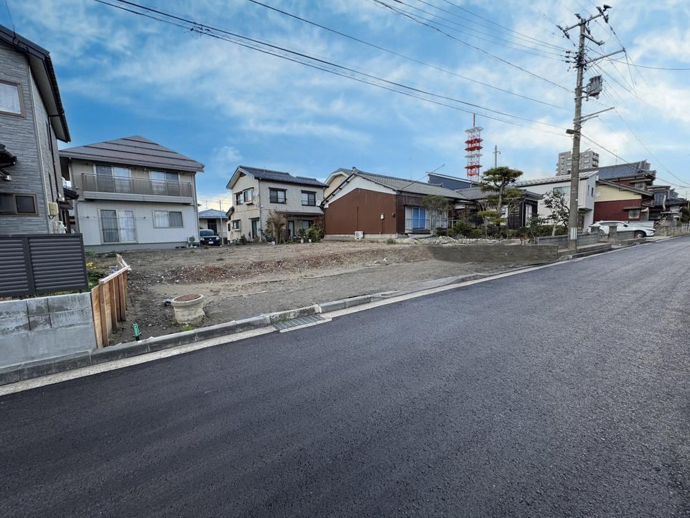 Sunny Land Plot in Onnaike - Photo 1
