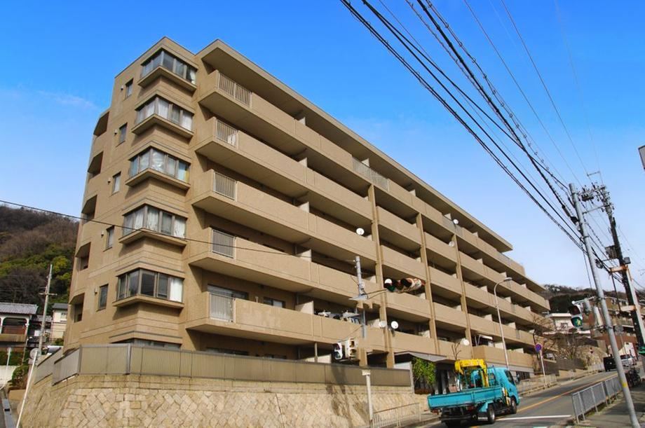 3LDK apartment in Ikeda, Osaka - Photo 1