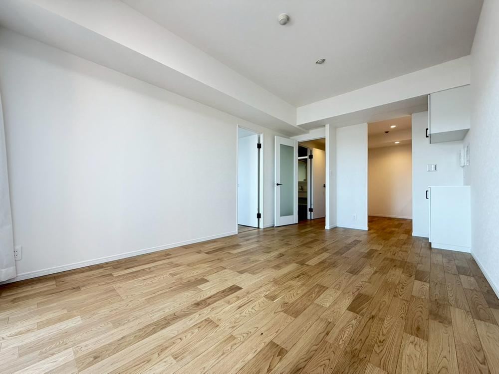 Newly Renovated Apartment in Yokohama's Yokocho Area - Photo 1