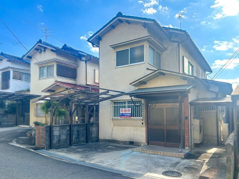 Sunlit 6LDK Home in Shinryo - Photo 1