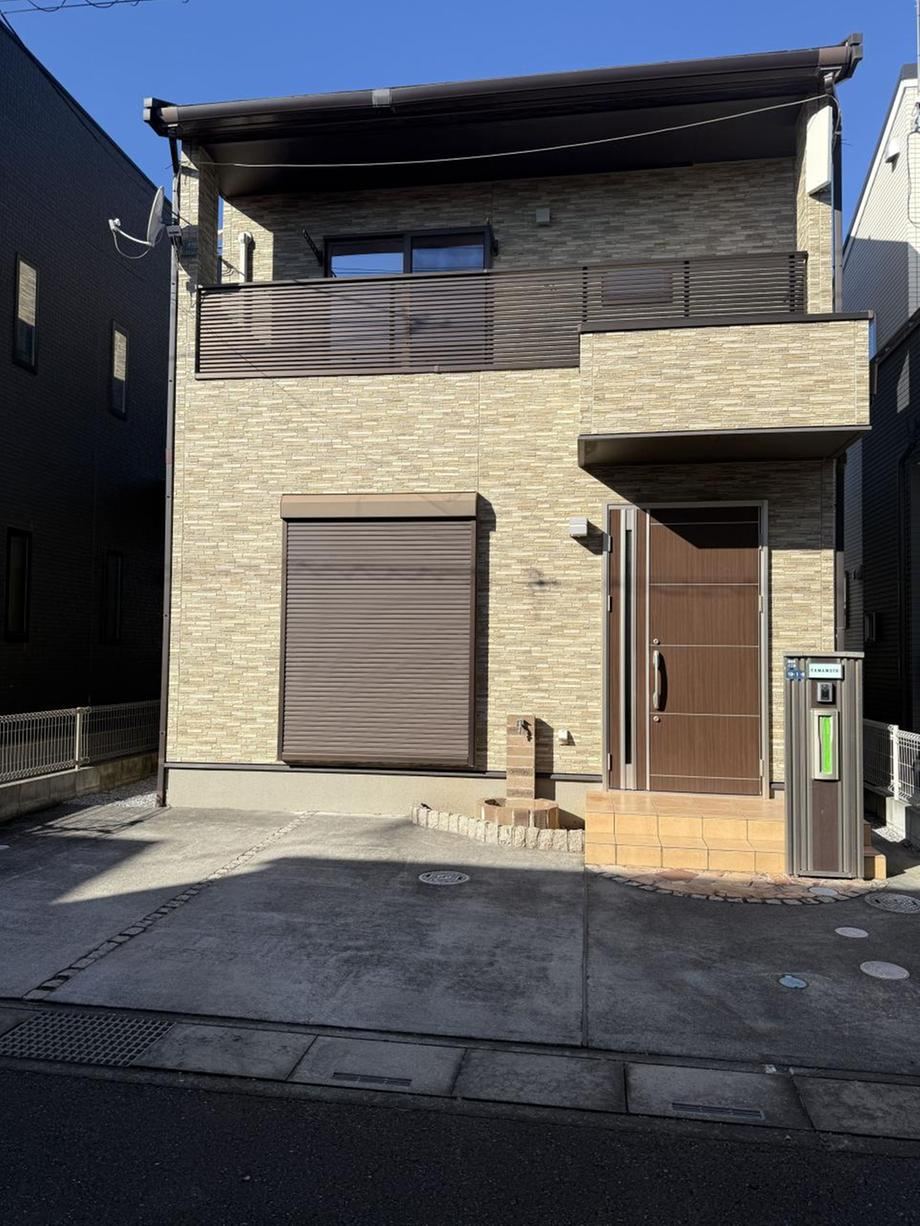 Modern 4LDK House in Bongo Higashi - Photo 1