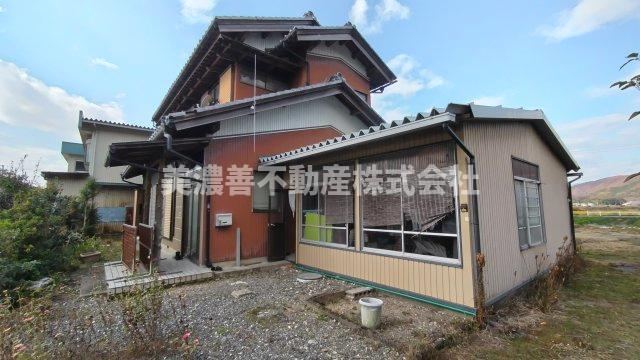 Charming 6DK House in Motosu - Photo 1