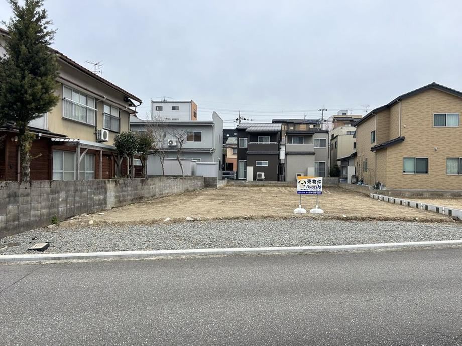 394 m² land in Kanazawa, Ishikawa - Photo 1