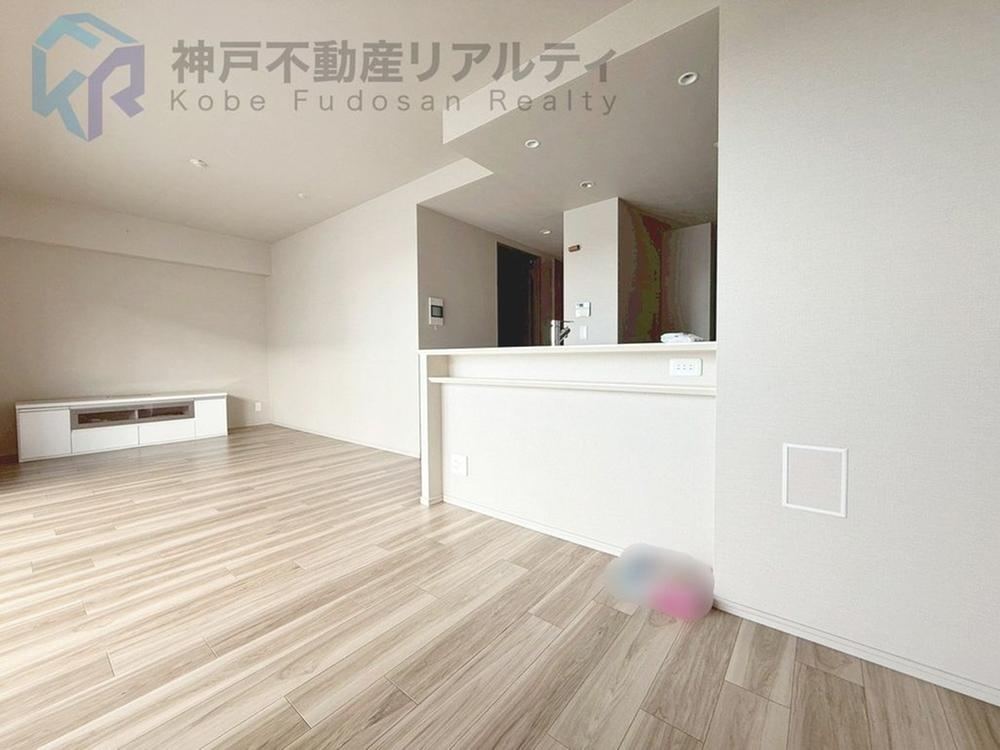 4LDK apartment in Nishinomiya, Hyogo - Photo 1