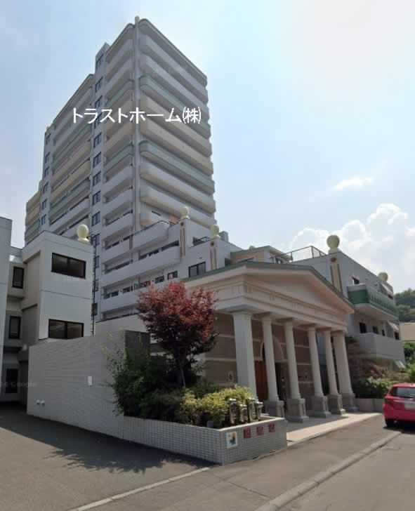 Pet-Friendly 2LDK Apartment with Garden Access - Photo 1
