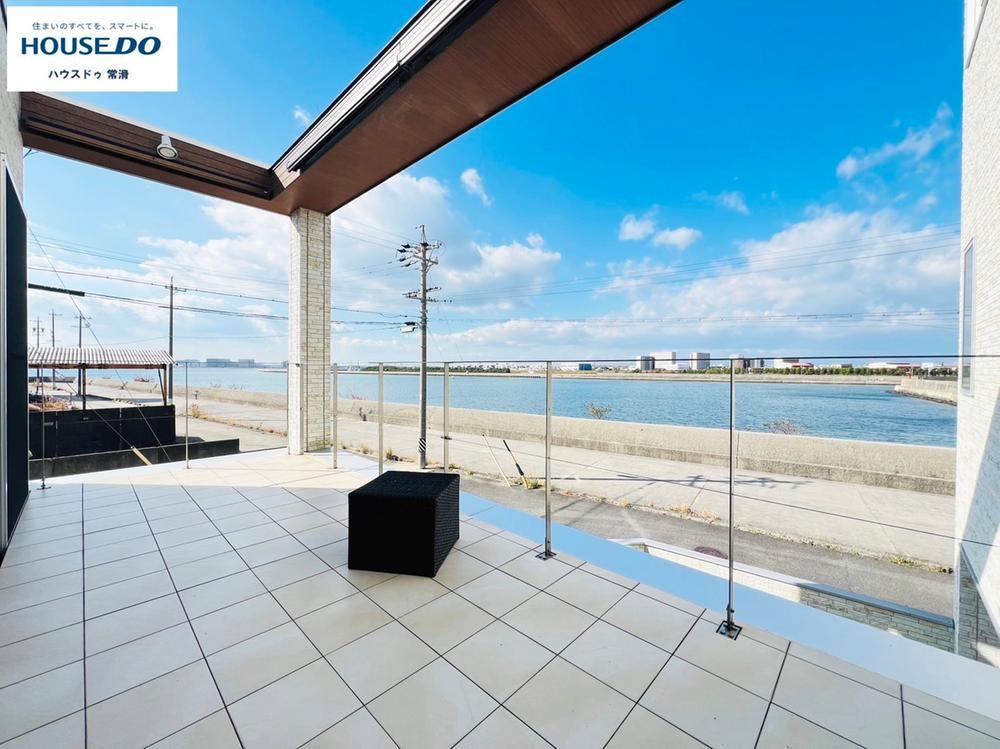 Ocean View Resort House with Jacuzzi - Photo 1
