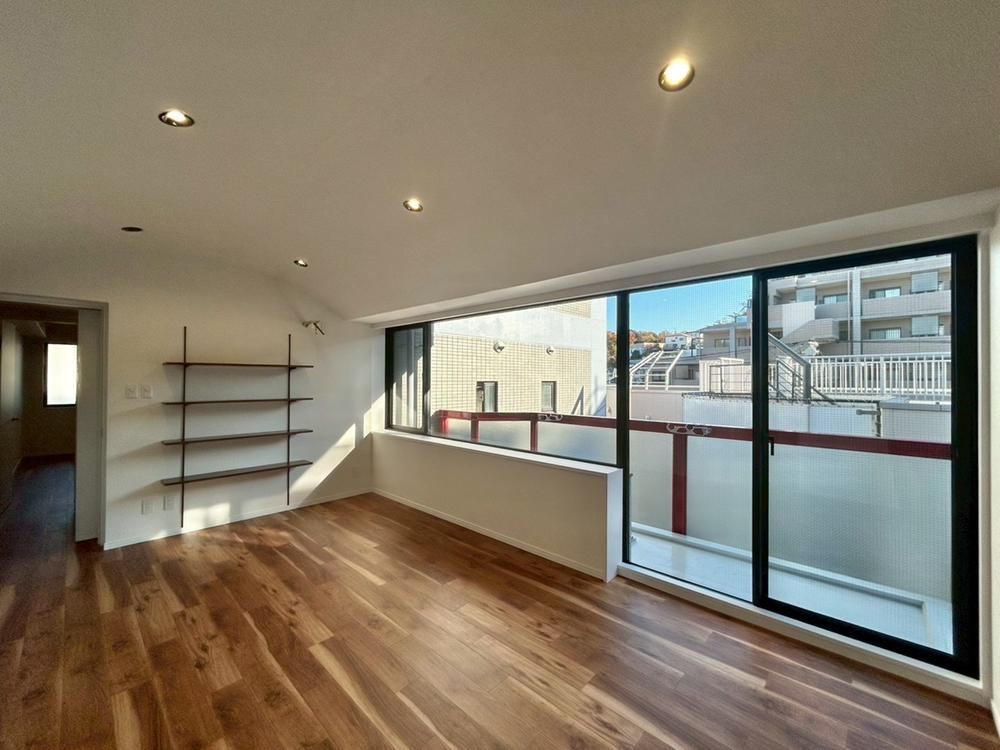 Affordable 2LDK Apartment Near Nishiya Station - Photo 1