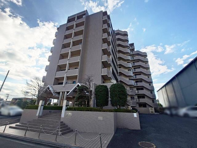 Renovated 3LDK Apartment in Ichikawa - Photo 1