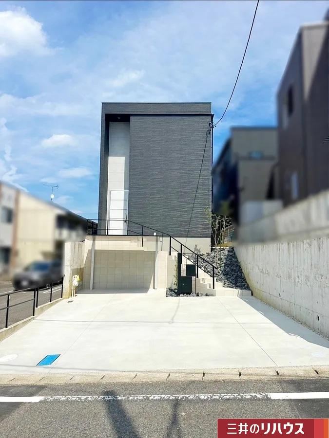 Modern 3LDK House in Misato - Photo 1