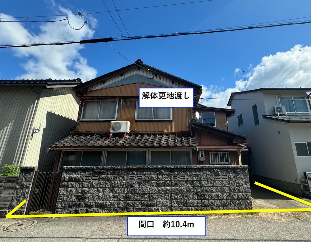135 m² land in Kanazawa, Ishikawa - Photo 1