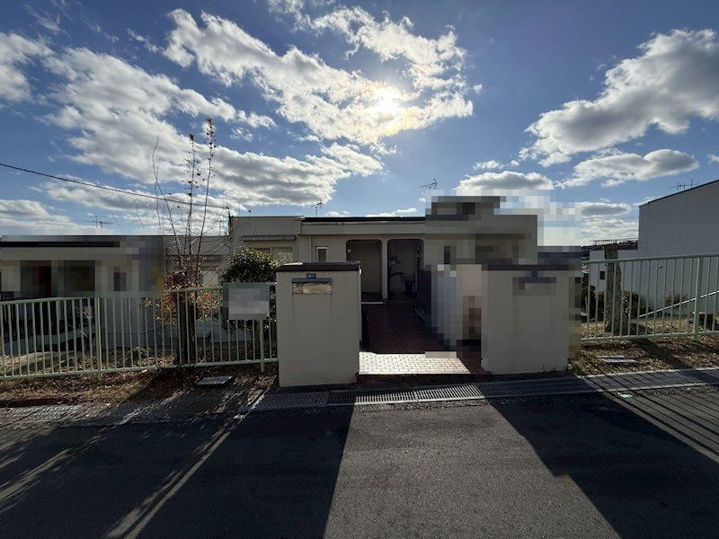 Recently Renovated 3LDK House with Garden - Photo 1