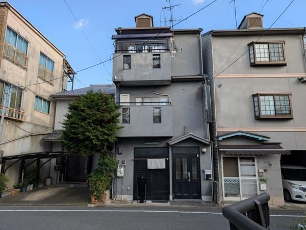 Versatile 2LDK House with Business Potential in Kyoto - Photo 1