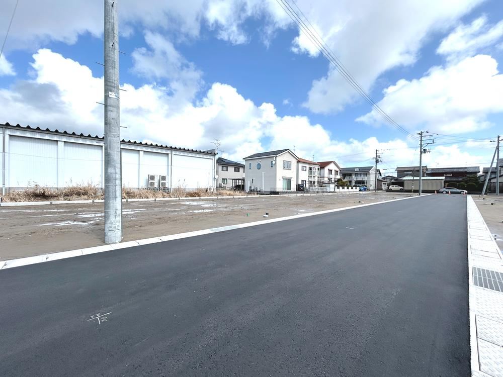Versatile Land with Building Options in Niigata - Photo 1