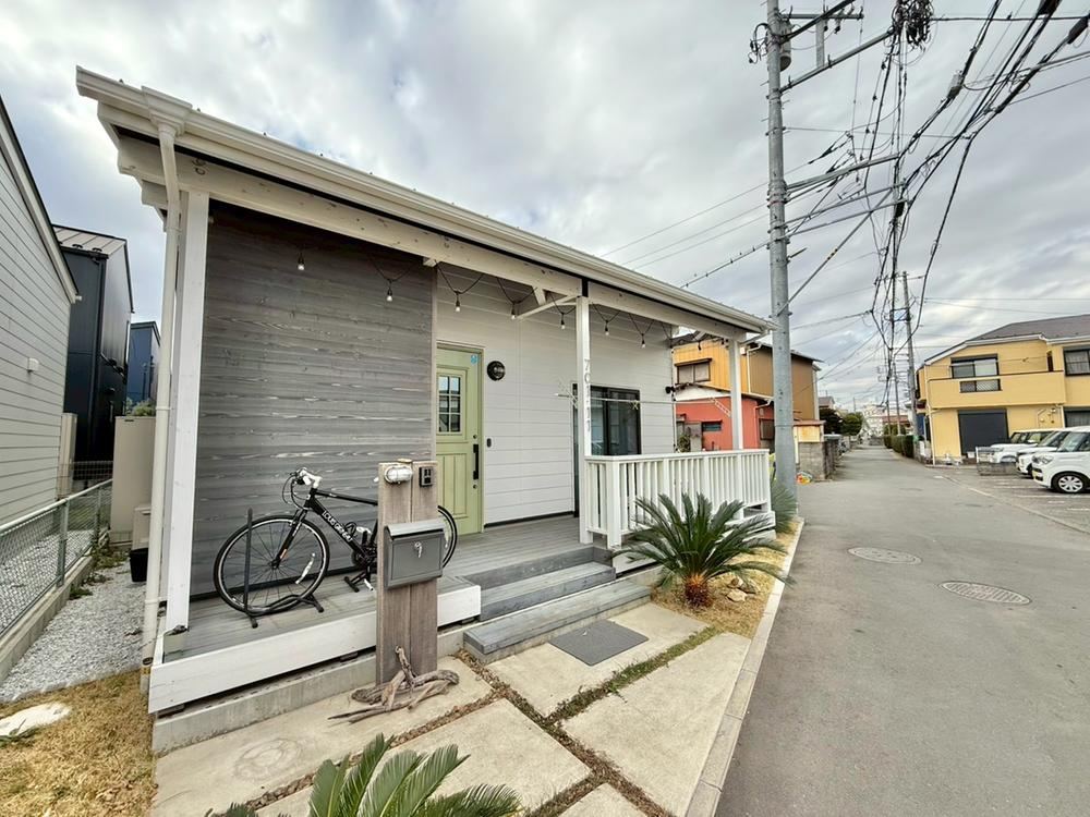 Stylish 2LDK+2S Home in Chigasaki - Photo 1