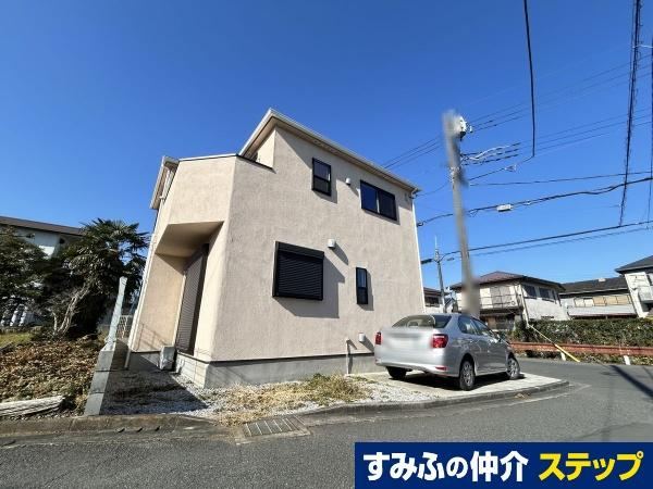 Natural Material 3LDK Home in Machiya, Kanagawa - Photo 1