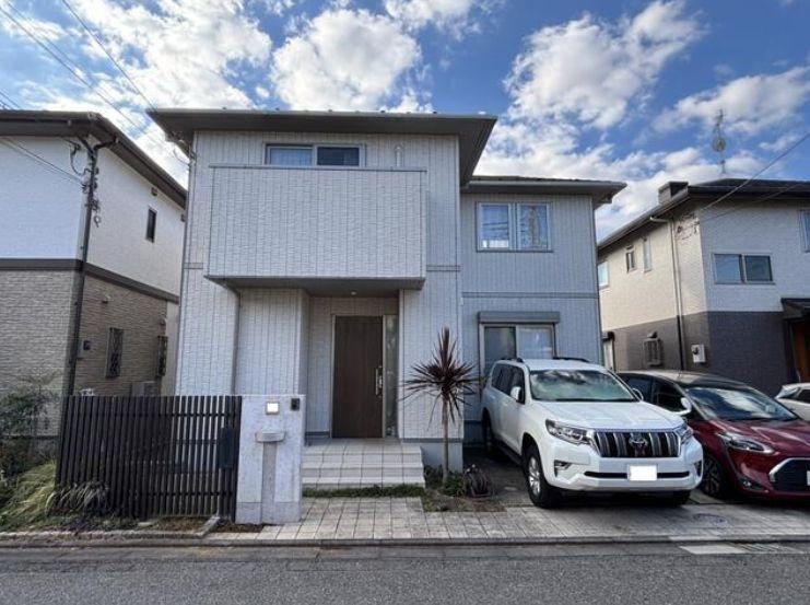 Stylish Home with Roof Balcony in Inzai - Photo 1
