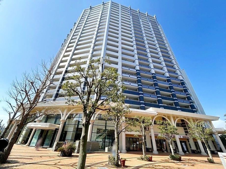 Modern 2LDK Apartment in Nishihiranuma, Yokohama - Photo 1