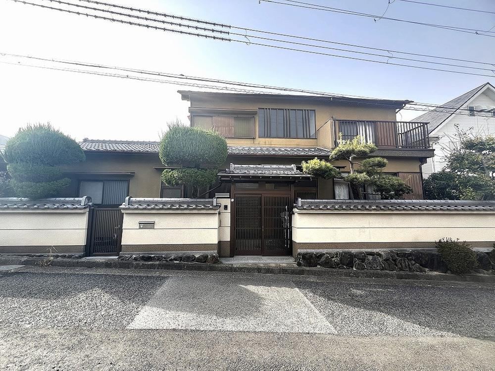 Spacious 7DK House in Midorigaoka - Photo 1